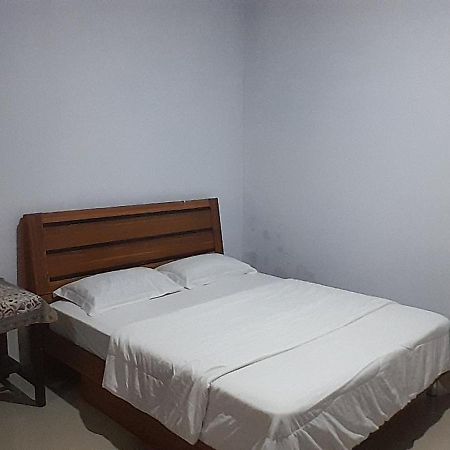 Renny'S Tangkoko Safety Stop Bitung Ngoại thất bức ảnh