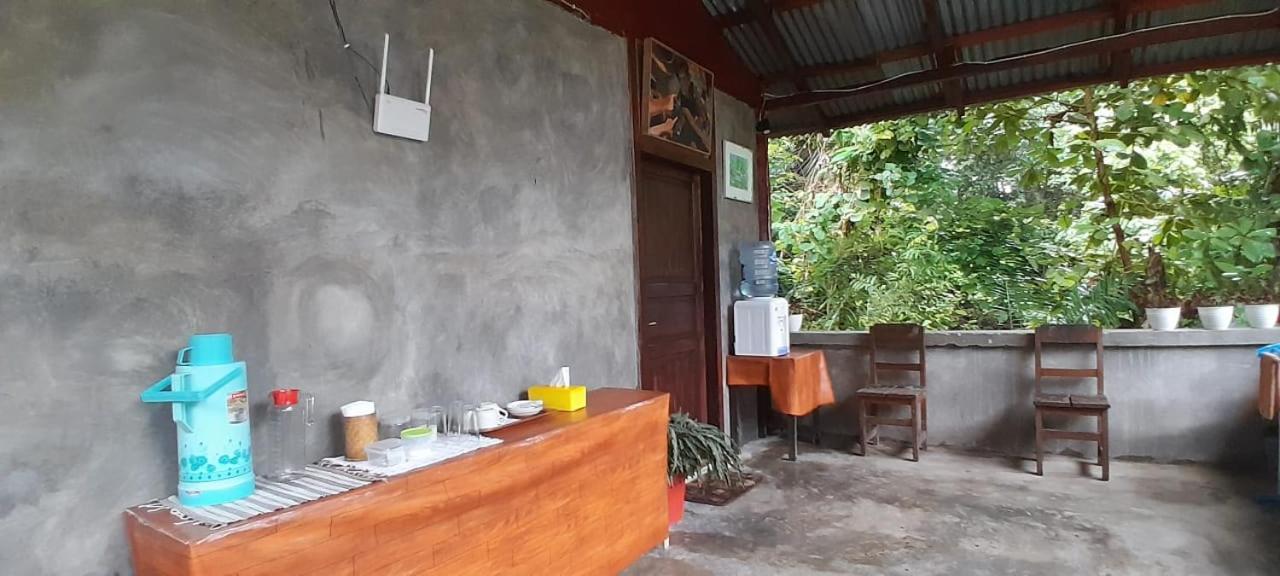 Renny'S Tangkoko Safety Stop Bitung Ngoại thất bức ảnh